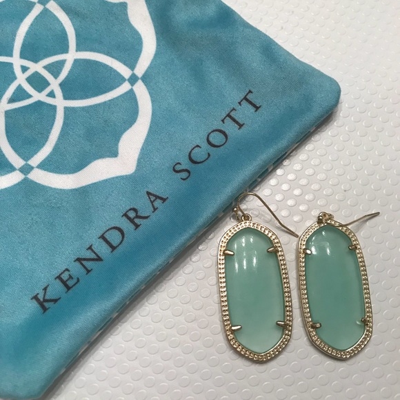 Kendra Scott Jewelry - Kendra Scott Elle Earrings